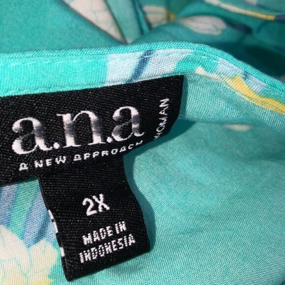 A.N.A FLORAL TOP SIZE 2X - Picture 4 of 6